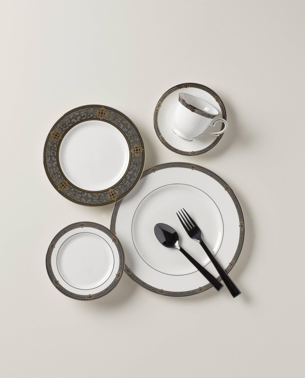 White 5 Piece Dinnerware Set P9660