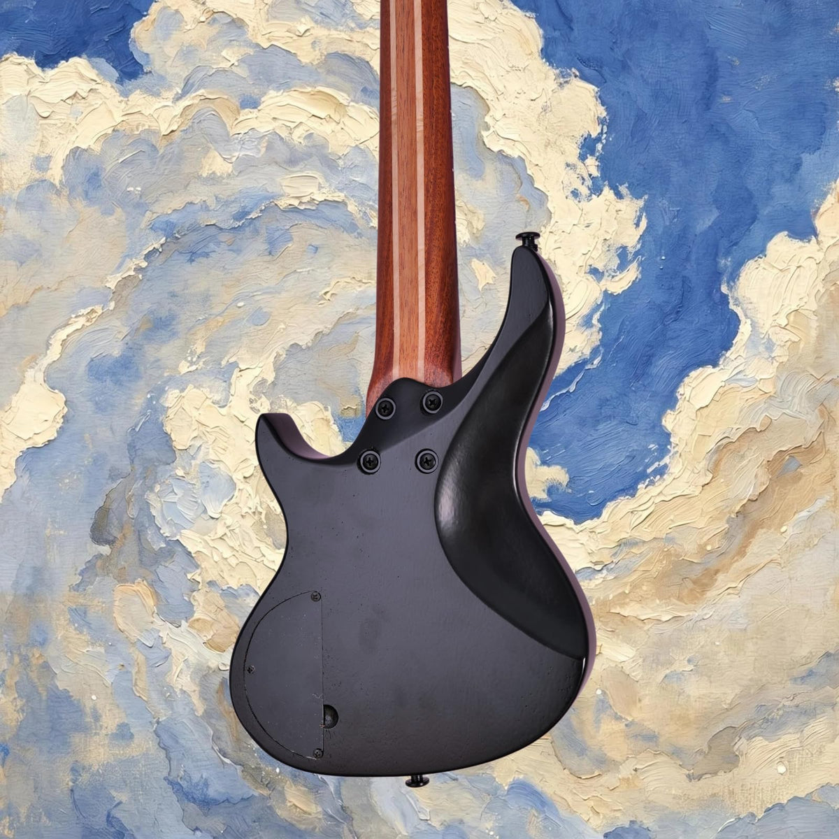 Matte Black Solid Wood 4 String Short Scale Electric Bass Guitar with Humbucker Pickup and Gig Bag Y3589