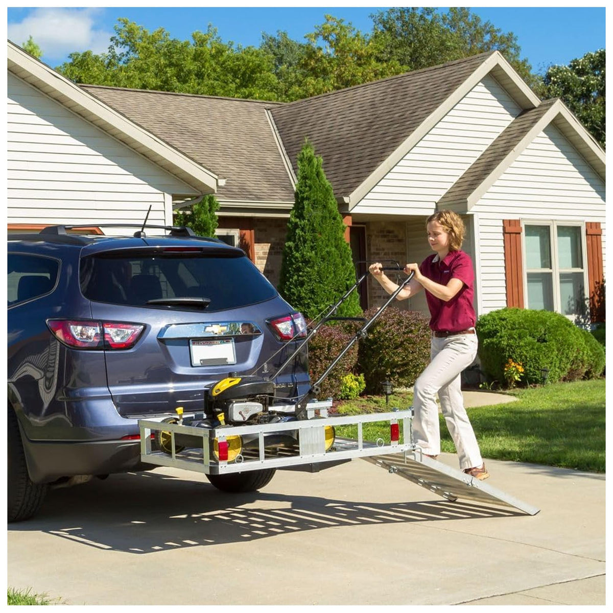 Deluxe Cargo Carrier with Folding Loading Ramp P28128